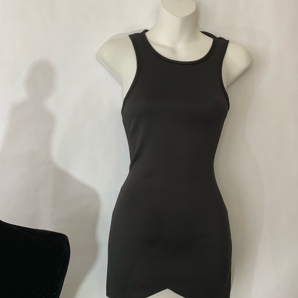 Black contrast hem body-con dress - Picture 5 of 8